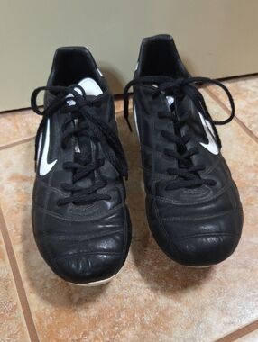 Nike Black and White Women's Athletic Soccer Cleats